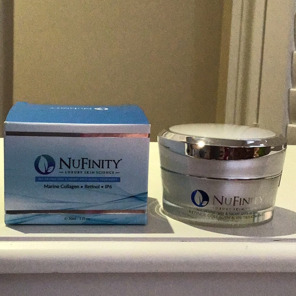 NuFinity Retinol Collagen Anti-Wrinkle Face Moisturizer